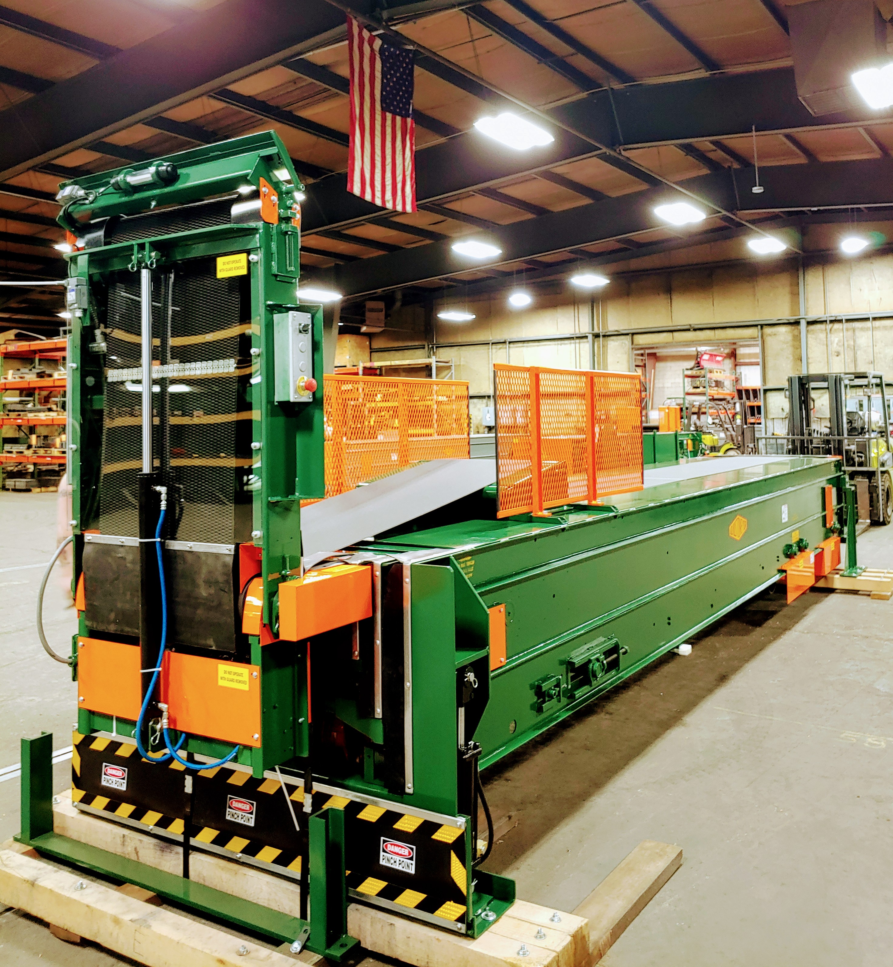 Photo of the Adjustoveyer telescoping extendable conveyor